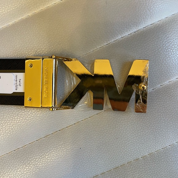 Michael Kors MK Reversible Belt Brown Logo Black Gold Monogram Buckle NEW - Picture 5 of 6